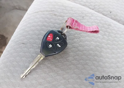 2010 Toyota Camry Le z USA, uszkodzony, nr VIN 4T1BF3EKXAU081842